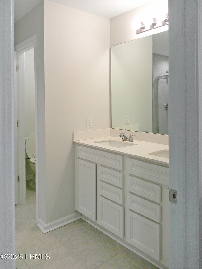 Building Photo - 62 Keowee Ln