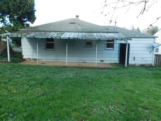 Building Photo - 2Bd/1Ba Single Story House - Available Soon!