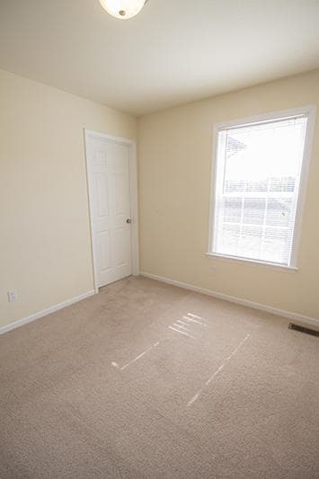 Building Photo - 1930 CENTER St