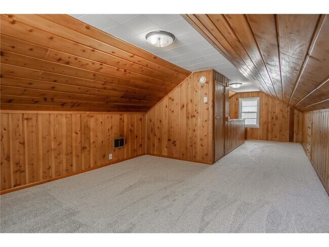 Building Photo - 3708 Xenia Ave N