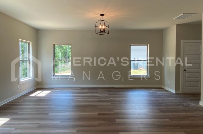 Building Photo - DEPOSIT PENDING!!! - Home for Rent in Odenville, AL! Available to View Now!