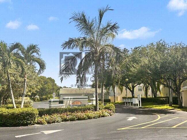 Building Photo - 28861 Bermuda Lago Ct