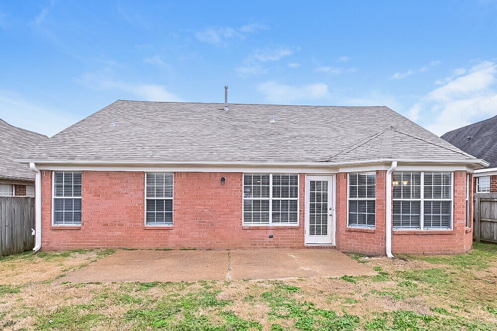 Building Photo - 1483 S Goodlett Grove Cove