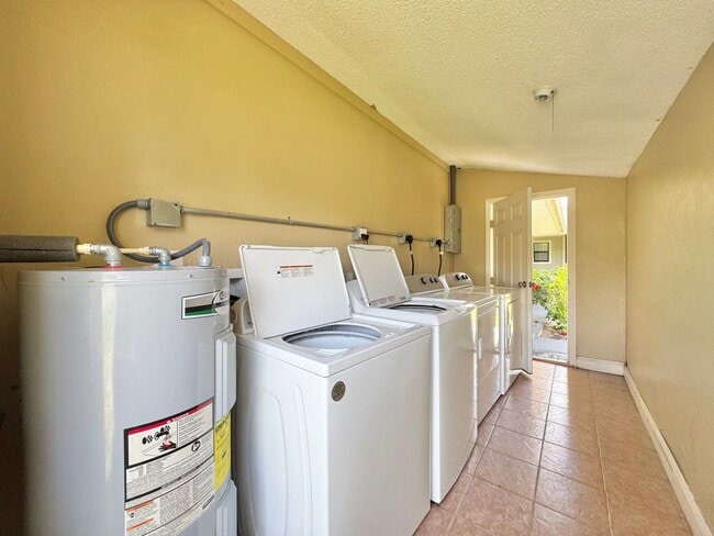 Building Photo - Winter Haven Apartment