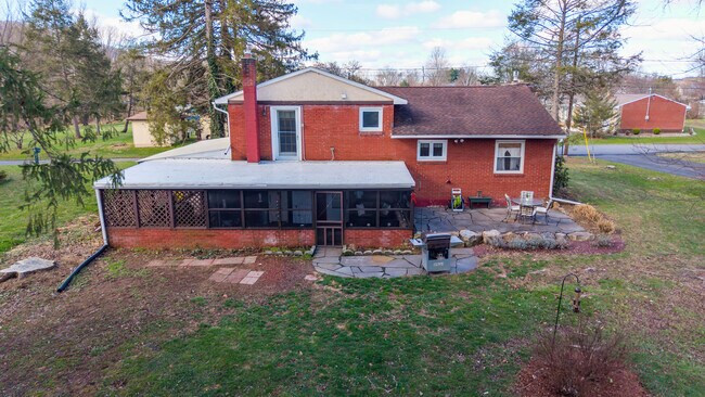 Building Photo - 3004 White Birch Ln