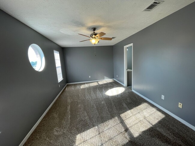 Building Photo - For Lease - 3 BR|2 BA Near Tyndall Air For...