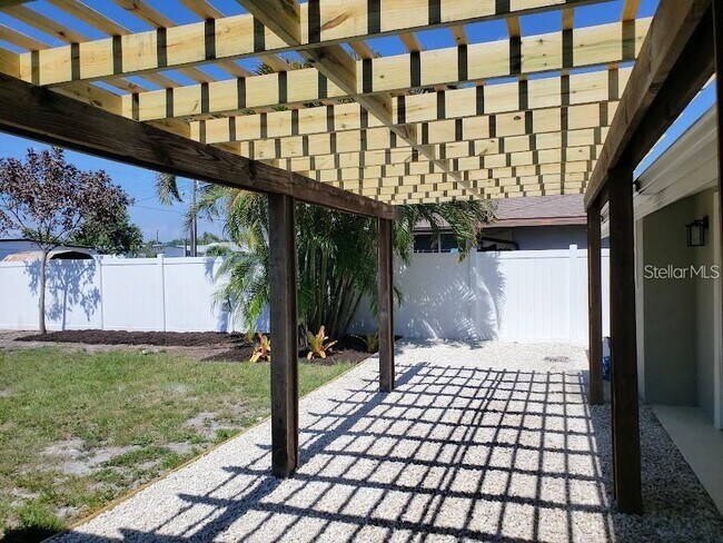 Building Photo - 2111 Jo an Dr