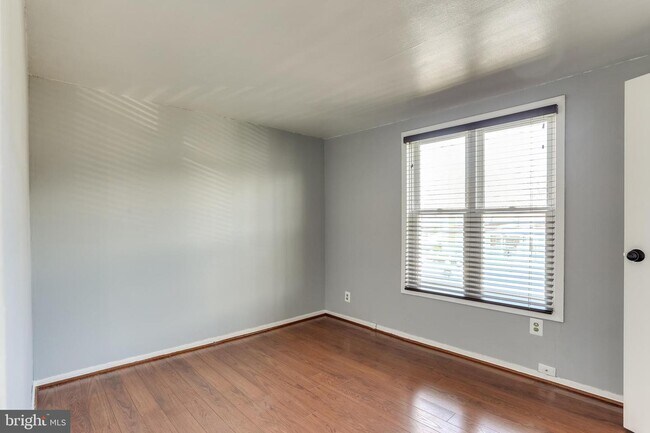 Building Photo - 341 Bigley Ave