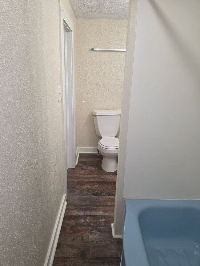 Building Photo - 1 bedroom unit Berrien Springs