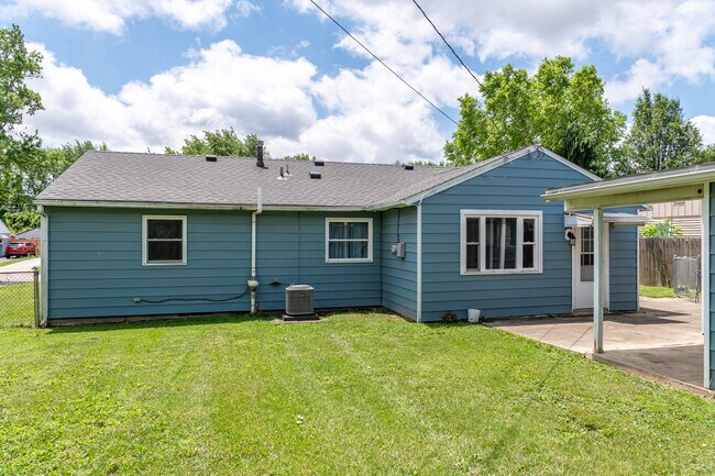 Building Photo - 5347 Haverfield Rd