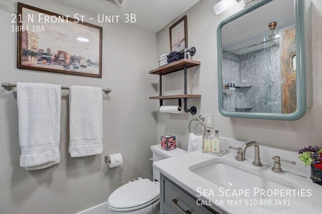 Building Photo - 21 N Front St