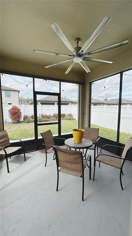 Building Photo - 8761 Hinsdale Heights Dr