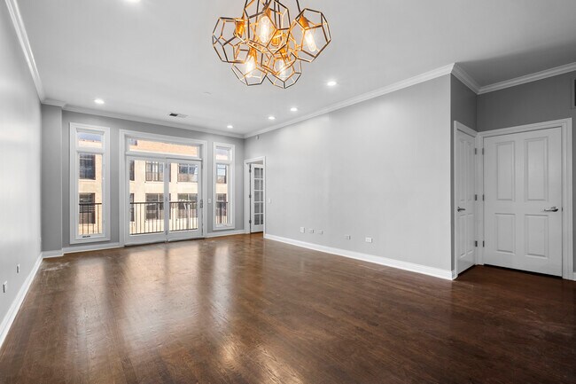 Building Photo - 1355 W Washington Blvd
