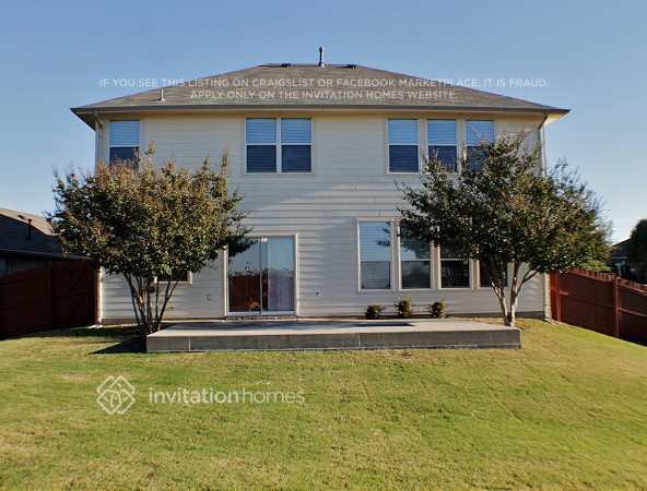 Building Photo - 9224 Lenox Dr