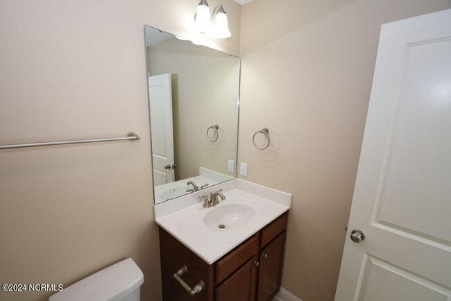 Building Photo - 120 Chandler Dr