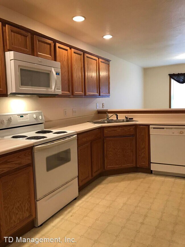 Building Photo - 3 br, 2 bath House - 4325 S Farm Road 125