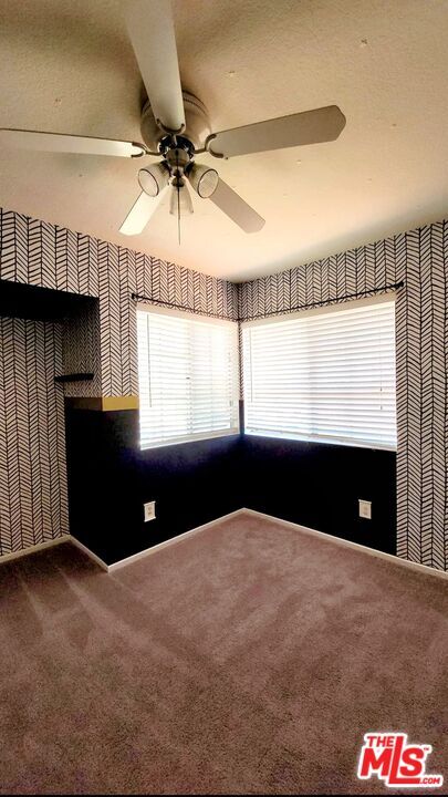 Building Photo - 15180 Carnation St