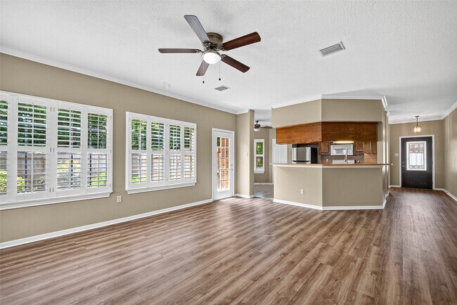 Building Photo - 1502 Beechurst Ct