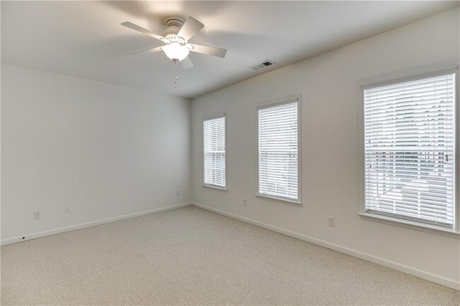Building Photo - 2777 Loftview Square