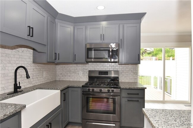 Building Photo - 1401 Woodbury Dr