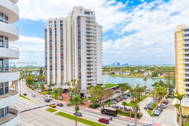 Building Photo - 5555 Collins Ave
