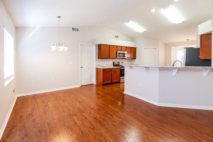 Building Photo - 6799 Shepherd Oaks Rd