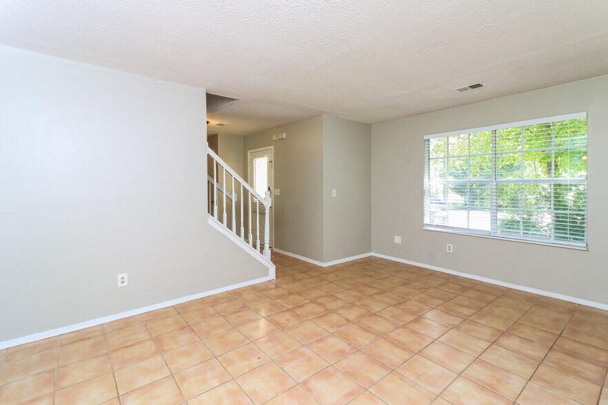 Building Photo - 1630 Carrie Spring