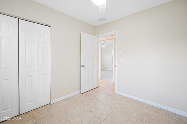 Building Photo - 1504 W 13th St