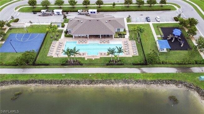 Building Photo - 15026 Wildflower Cir