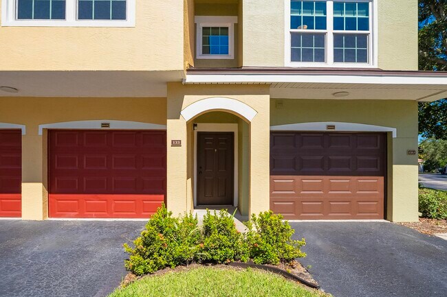 Building Photo - 1005 Bella Vista Blvd