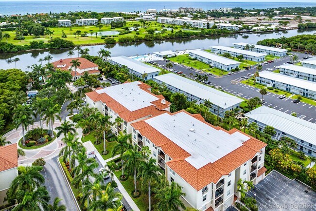 Building Photo - 1210 Tuscany Way