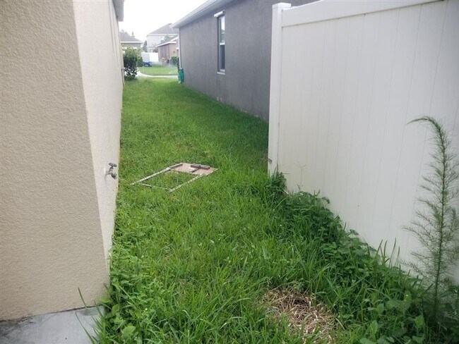 Building Photo - Move in Ready Home in Great Location