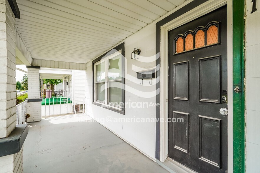 Building Photo - 1178 E 21st Ave