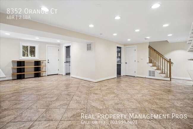 Building Photo - 8352 Orange Ct