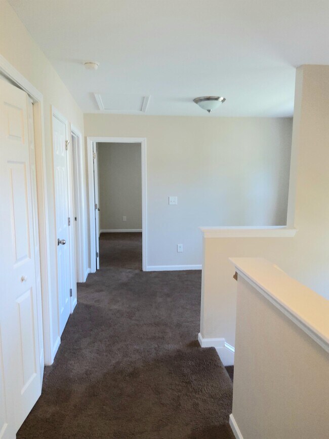 Building Photo - 8977 N Red Maple Cir