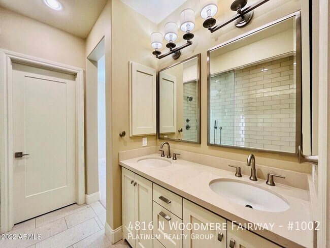 Building Photo - 4816 N Woodmere Fairway
