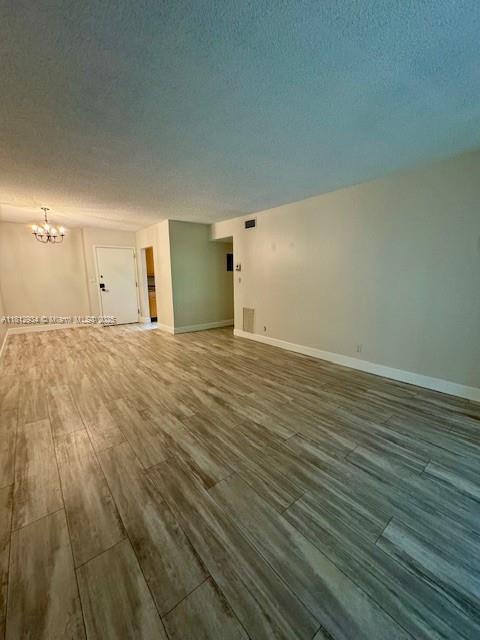 Building Photo - 3105 Oakland Shores Dr