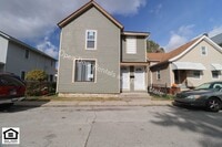 Building Photo - 506 5th St