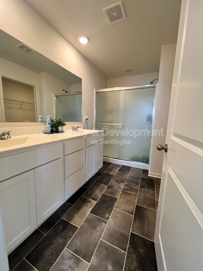 Building Photo - 3233 Lehman Crossing