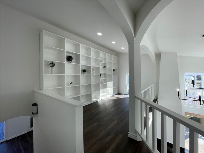 Building Photo - 1031 15th St