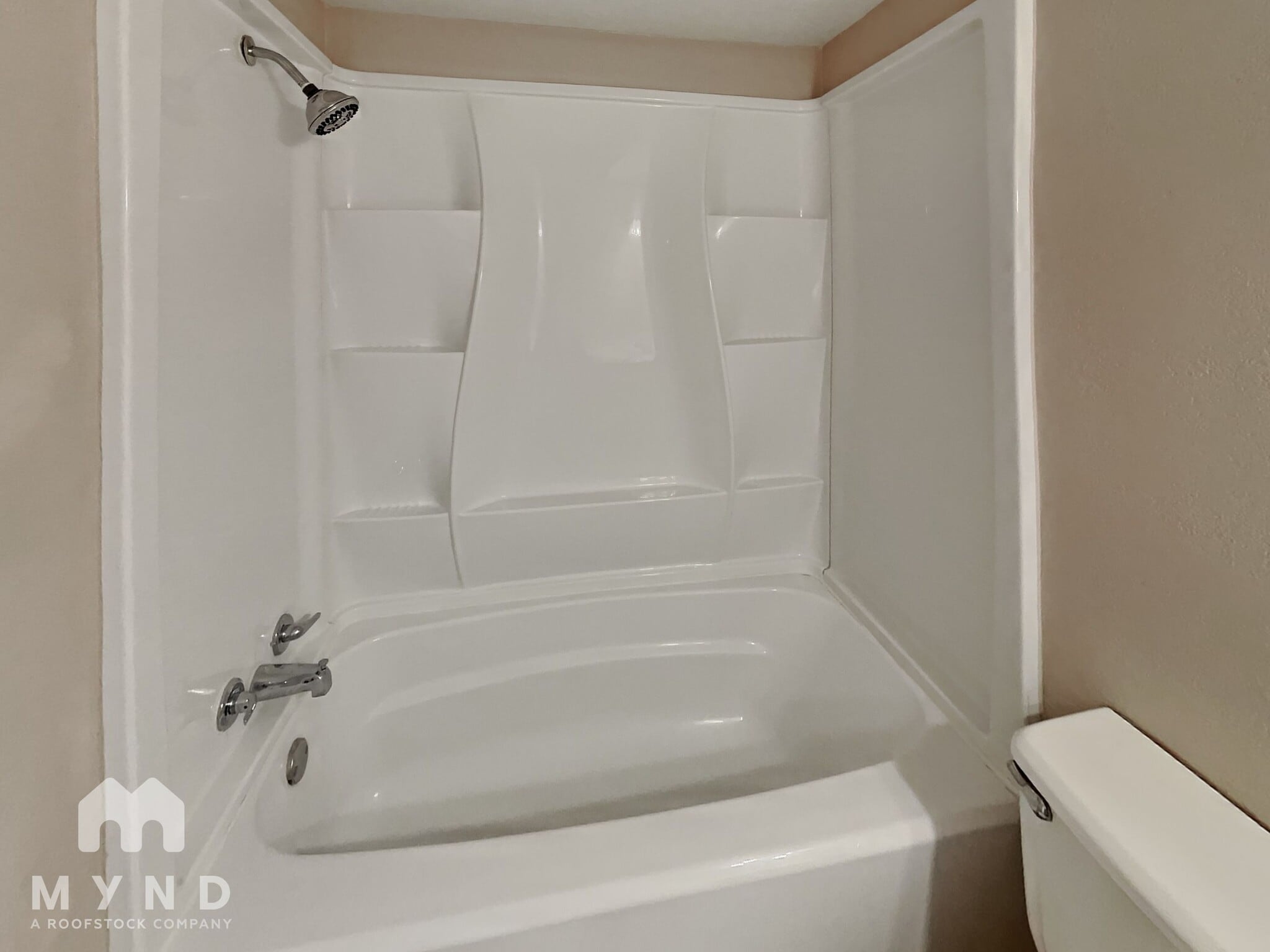 Building Photo - 5515 Brookview Ct