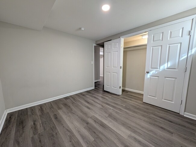 Building Photo - 120 Berkshire Pl