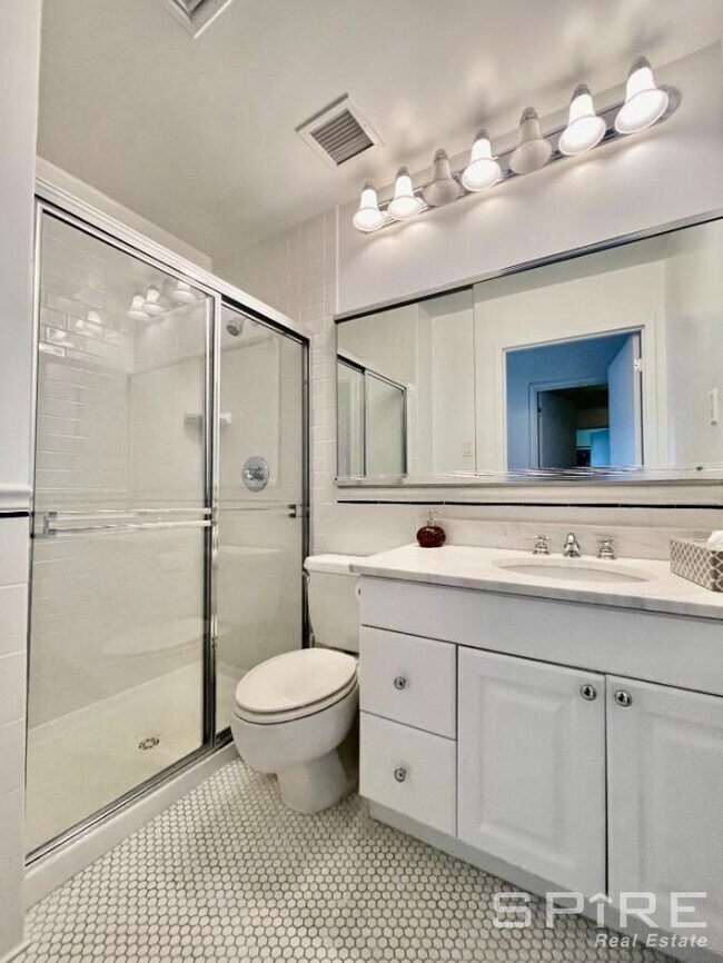 Building Photo - 2 bedroom in New York NY 10007