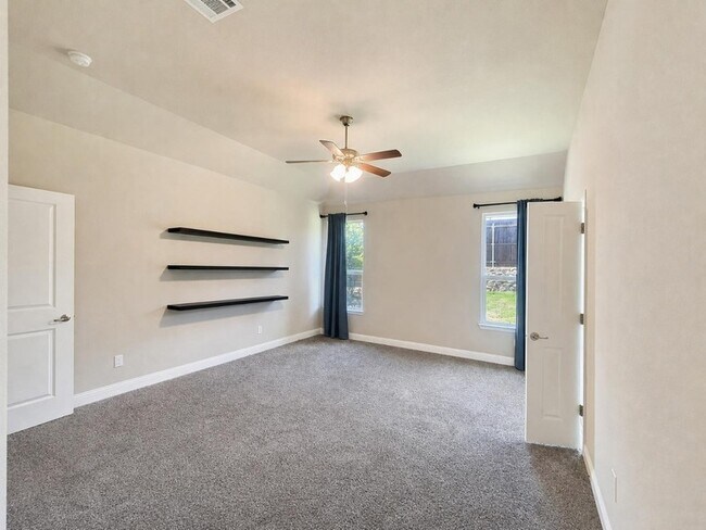 Building Photo - 1017 Greencove Dr