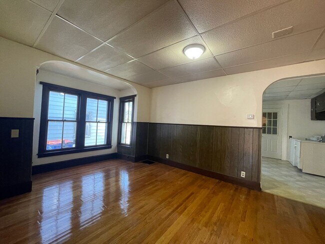 Building Photo - Adorable 3 Bedroom Twin FOR RENT in Millville NJ $1600