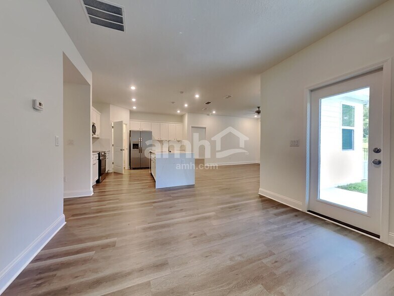Building Photo - 12677 Percy Frst Ln