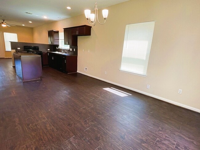 Building Photo - 8526 Homewood Ln