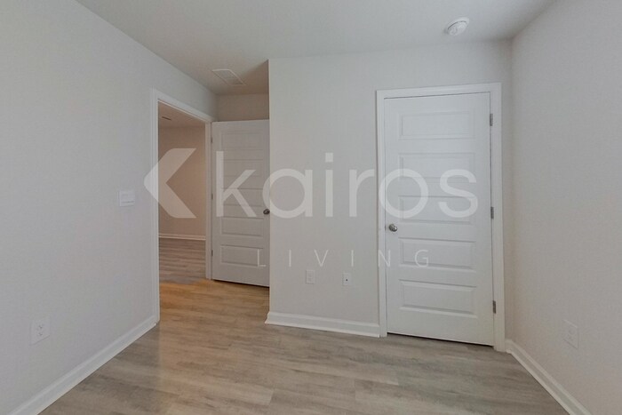 Building Photo - 209 Monarch Ln