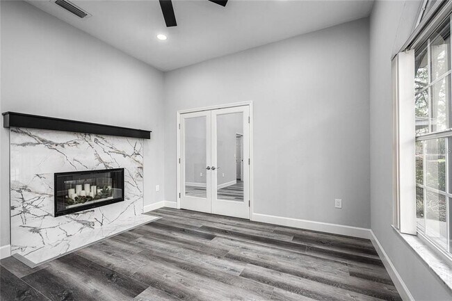 Building Photo - 2103 SW 75th Terrace