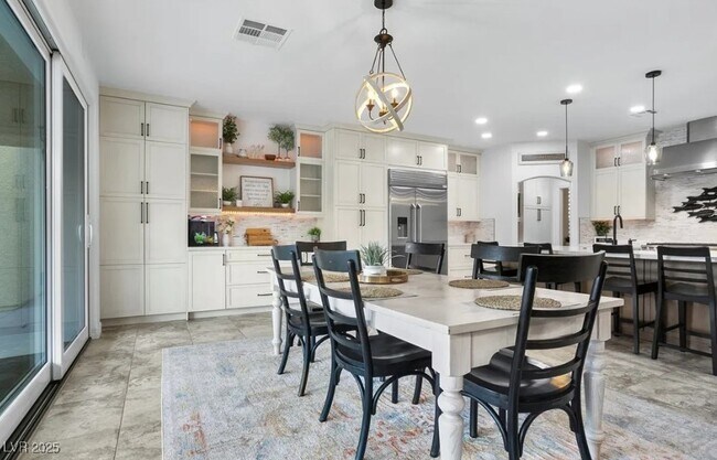 Building Photo - 7277 Sashaying Spirit Ct